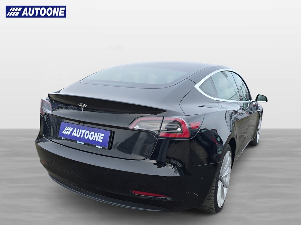 Tesla Model 3 Long Range AWD 4d