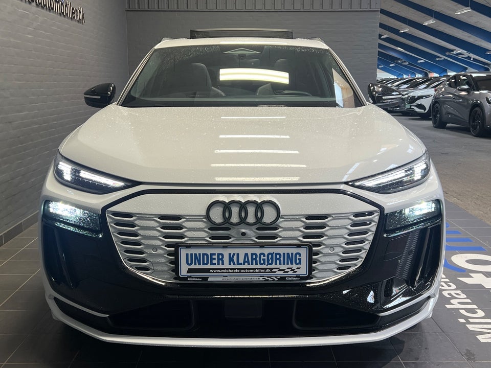 Audi Q6 e-tron S-line quattro 5d