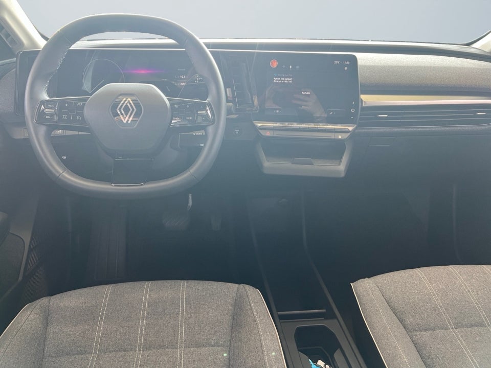 Renault Megane E-Tech 40 Equilibre 5d