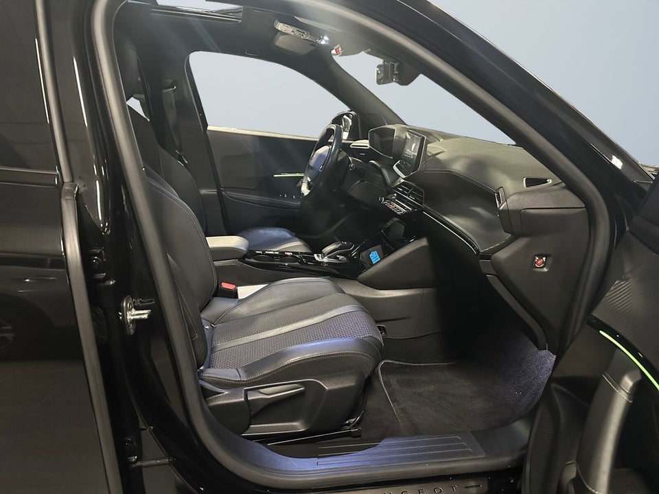 Peugeot e-2008 50 GT 5d