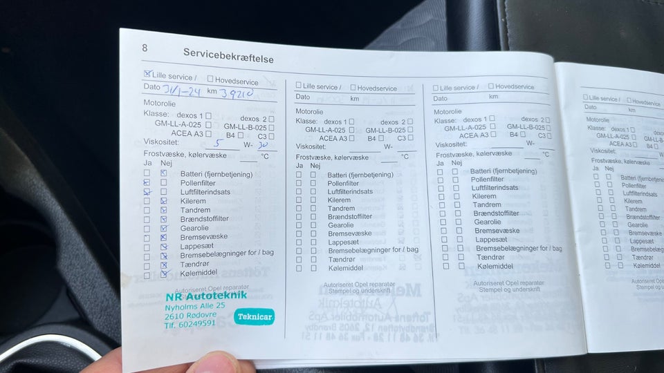 Opel Corsa 1,4 16V Cosmo 5d