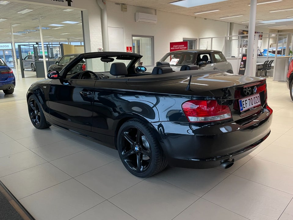 BMW 120i 2,0 Cabriolet aut. 2d