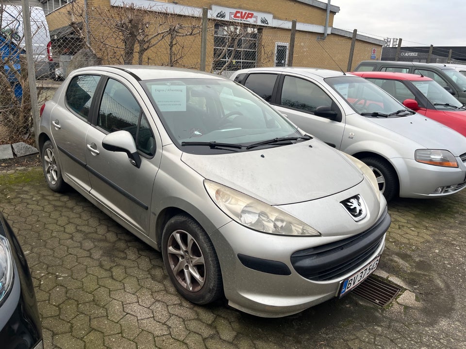 Peugeot 207 1,4 XR+ 5d