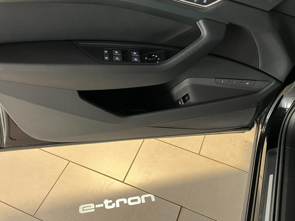 Audi e-tron 55 Advanced quattro 5d