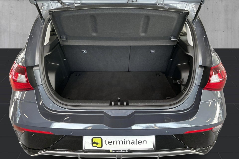 Hyundai i20 1,0 T-GDi Essential DCT 5d