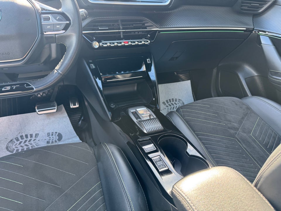 Peugeot e-208 54 GT Sky 5d