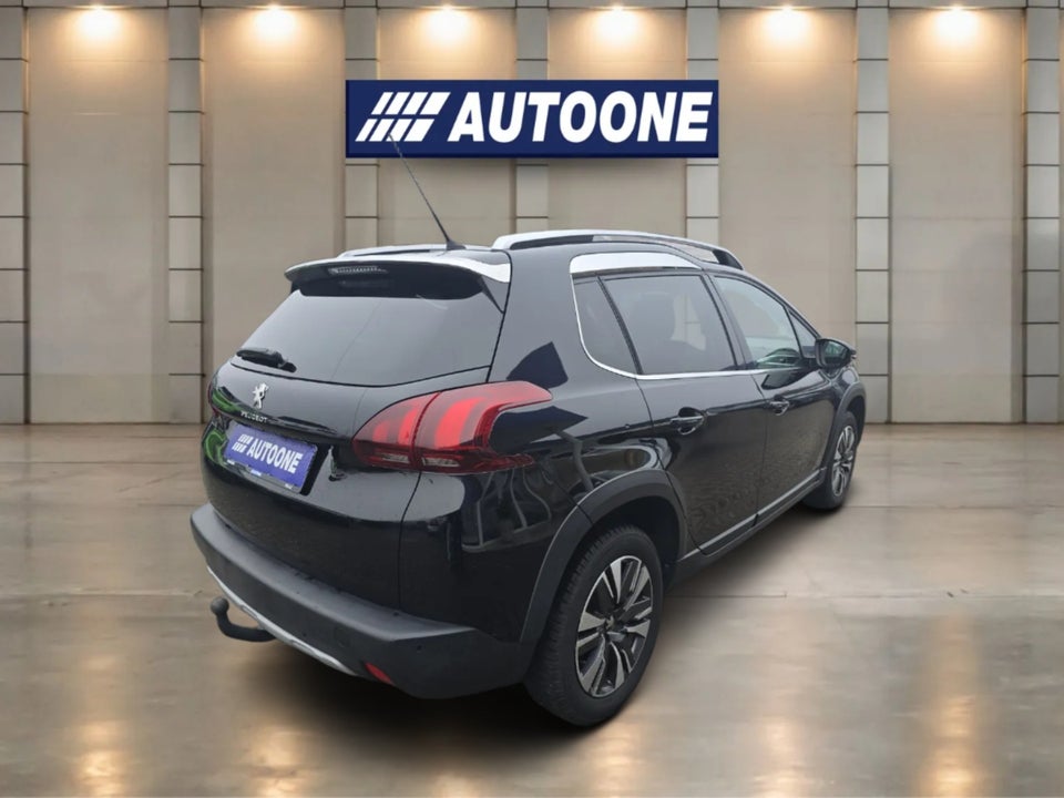 Peugeot 2008 1,2 e-THP 110 Allure Sky 5d