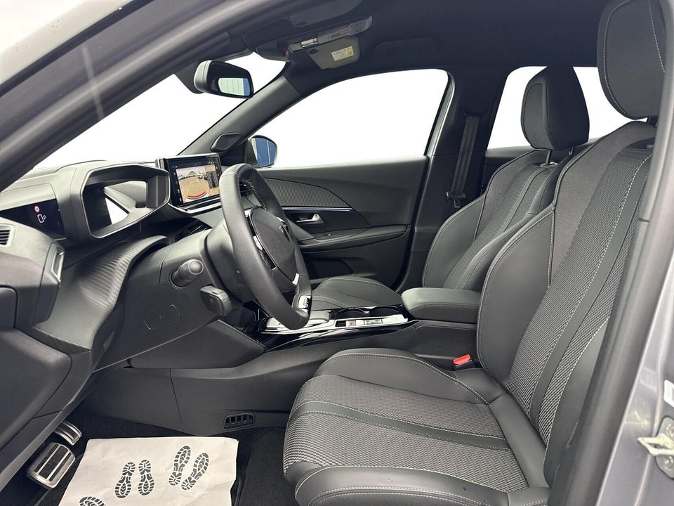 Peugeot e-2008 54 GT 5d
