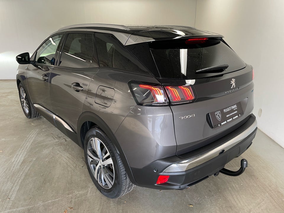 Peugeot 3008 1,6 Hybrid First Selection EAT8 5d