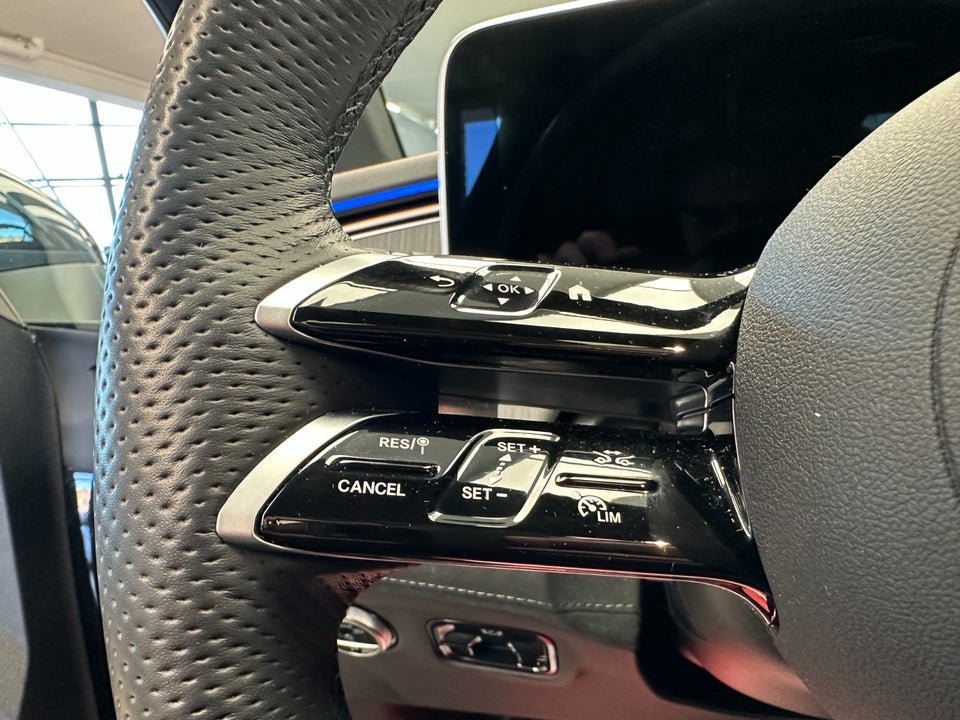 Mercedes EQE350 AMG Line 4d