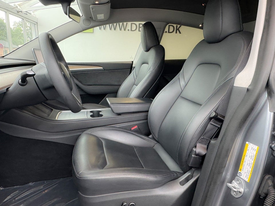 Tesla Model Y Long Range AWD 5d