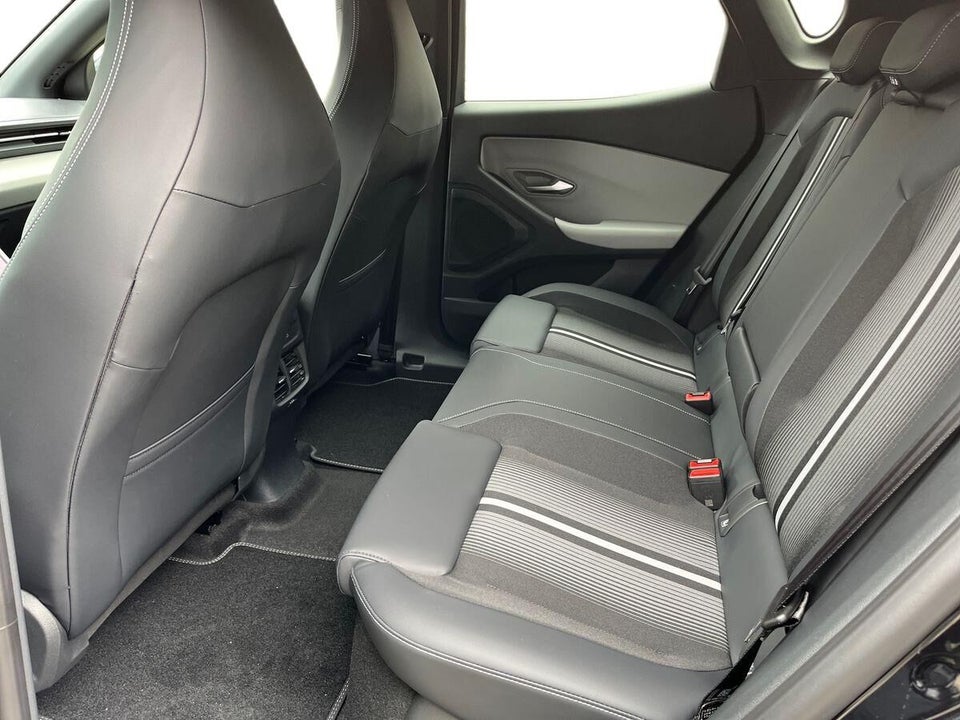 Ford Capri 77 Select Extended Range 5d