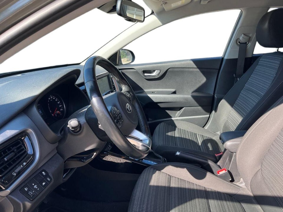 Kia Stonic 1,0 T-GDi Vision DCT 5d