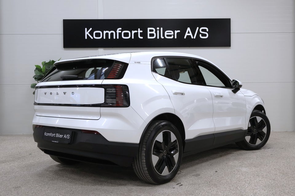 Volvo EX30 Extended Range Core 5d
