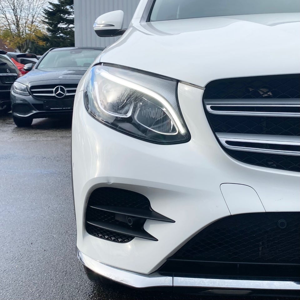 Mercedes GLC300 2,0 AMG Line aut. 4Matic 5d