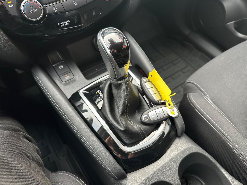 Nissan Qashqai 1,3 Dig-T 160 N-Connecta DCT 5d