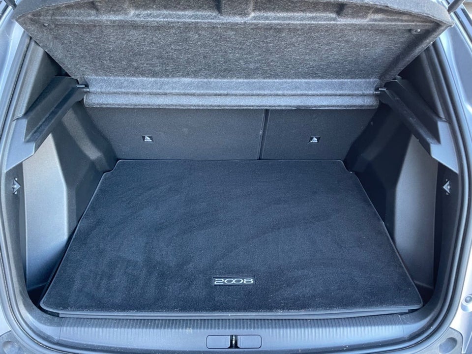 Peugeot 2008 1,2 PureTech 130 Platin Sport 5d
