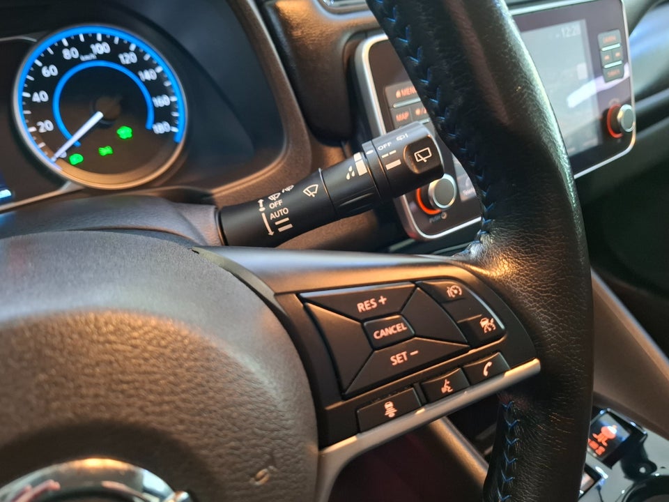 Nissan Leaf 40 Acenta 5d