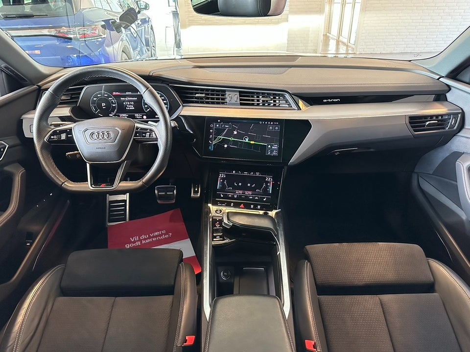 Audi Q8 e-tron 55 S-line quattro 5d