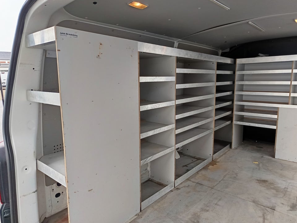 VW Transporter 2,0 TDi 102 Kassevogn lang