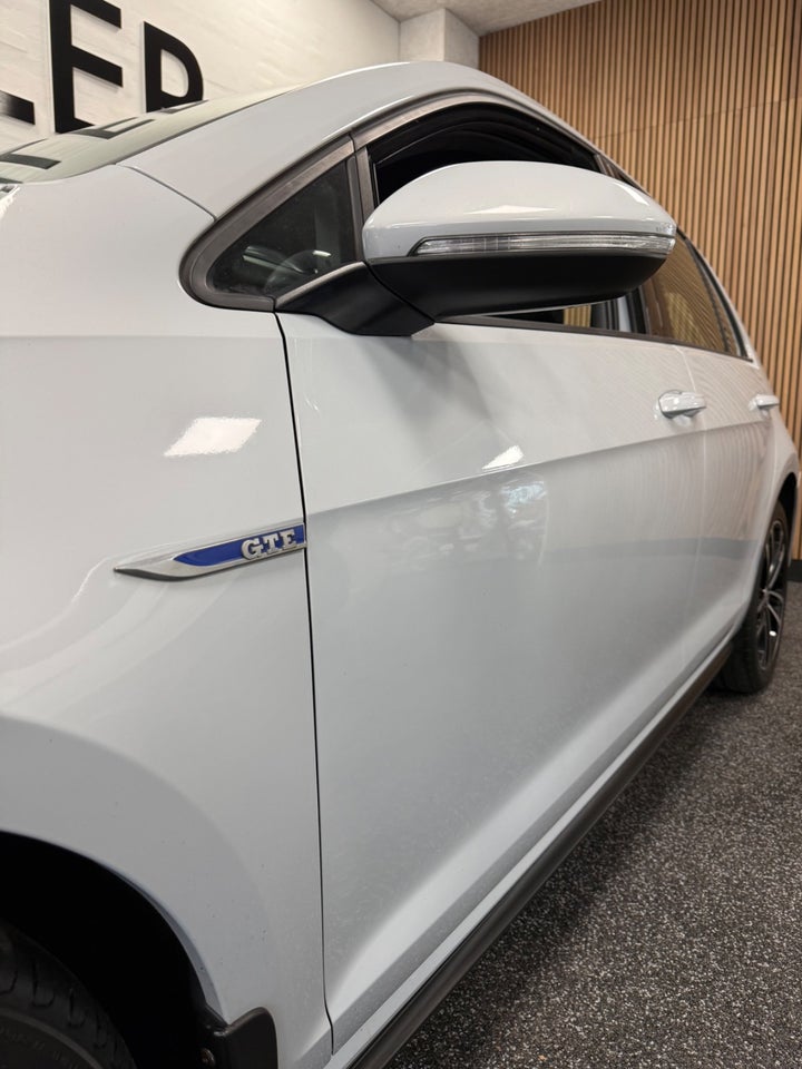 VW Golf VII 1,4 GTE DSG 5d