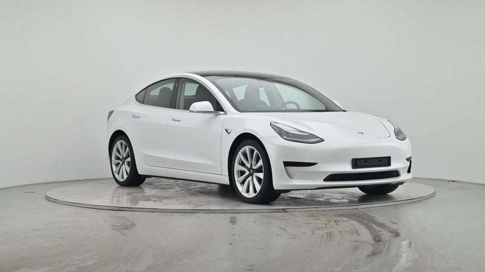 Tesla Model 3 Standard Range+ RWD 4d