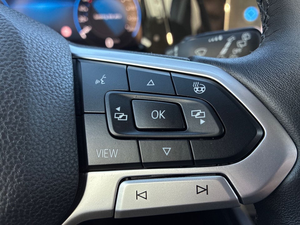 VW Golf VIII 1,4 eHybrid DSG 5d