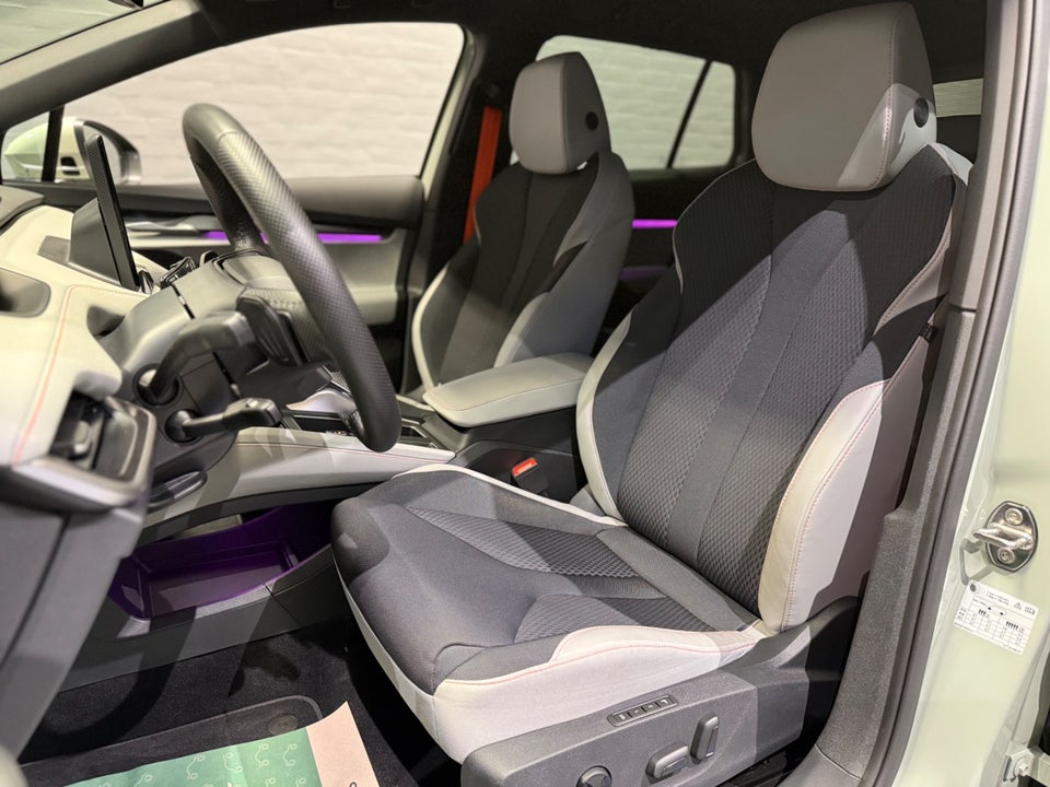 Skoda Elroq 85 iV Lodge 5d