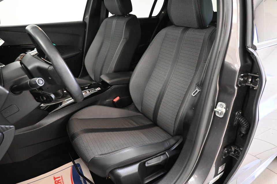 Peugeot 208 1,2 PureTech 100 Platin Pack 5d