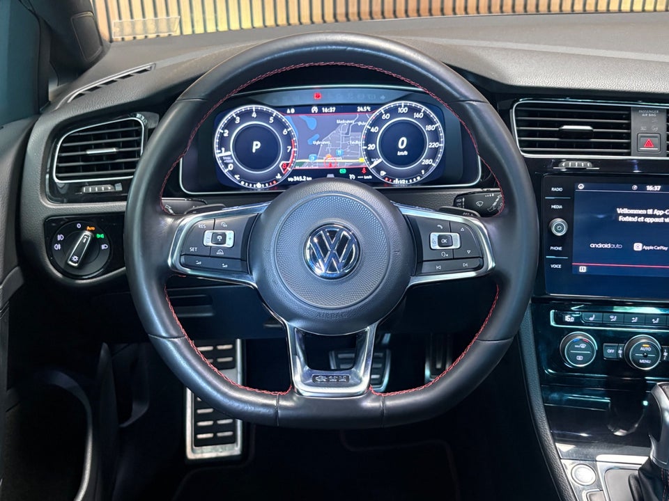 VW Golf VII 2,0 GTi Performance DSG 5d