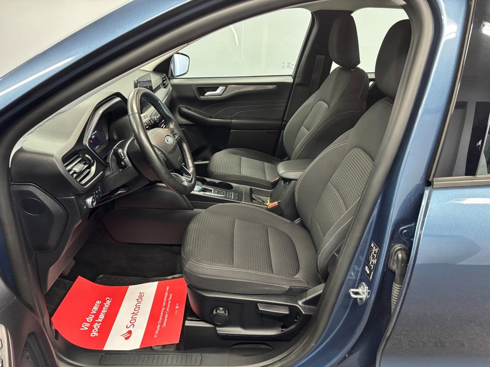 Ford Kuga 2,5 PHEV Titanium CVT 5d