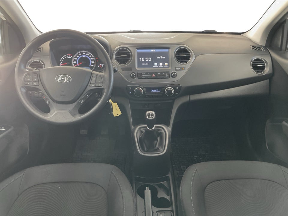 Hyundai i10 1,0 Touch 5d