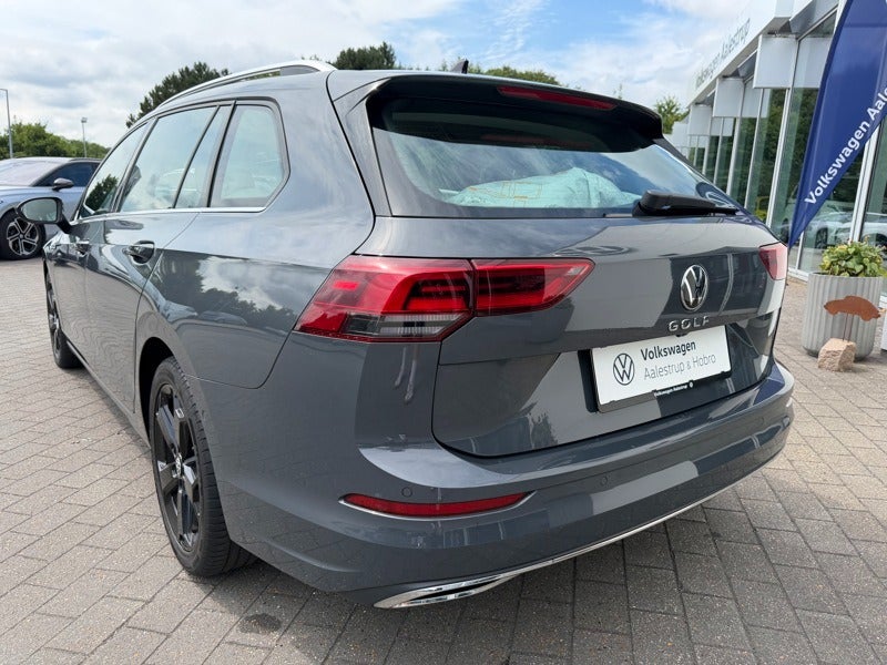 VW Golf VIII 2,0 TDi 150 Style Variant DSG 5d