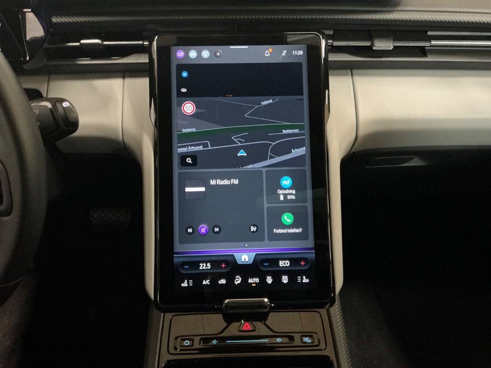 Ford Explorer 82 Premium Extended Range 5d