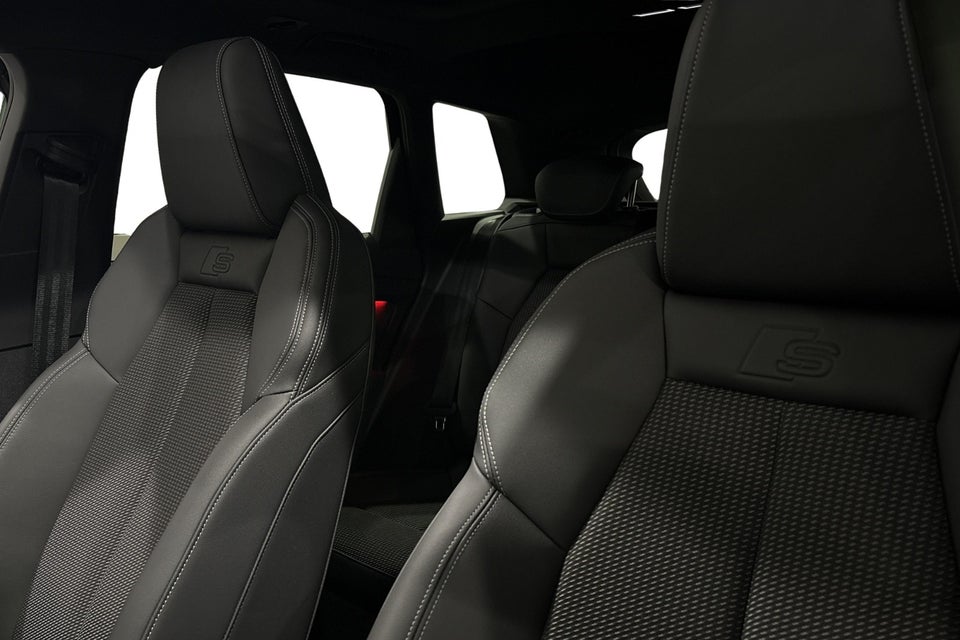 Audi Q4 e-tron 45 Ultra quattro 5d