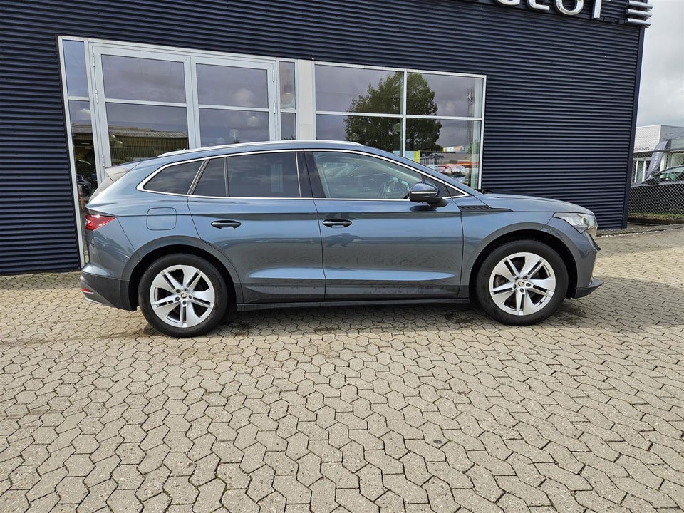 Skoda Enyaq 80 iV Plus Loft 5d