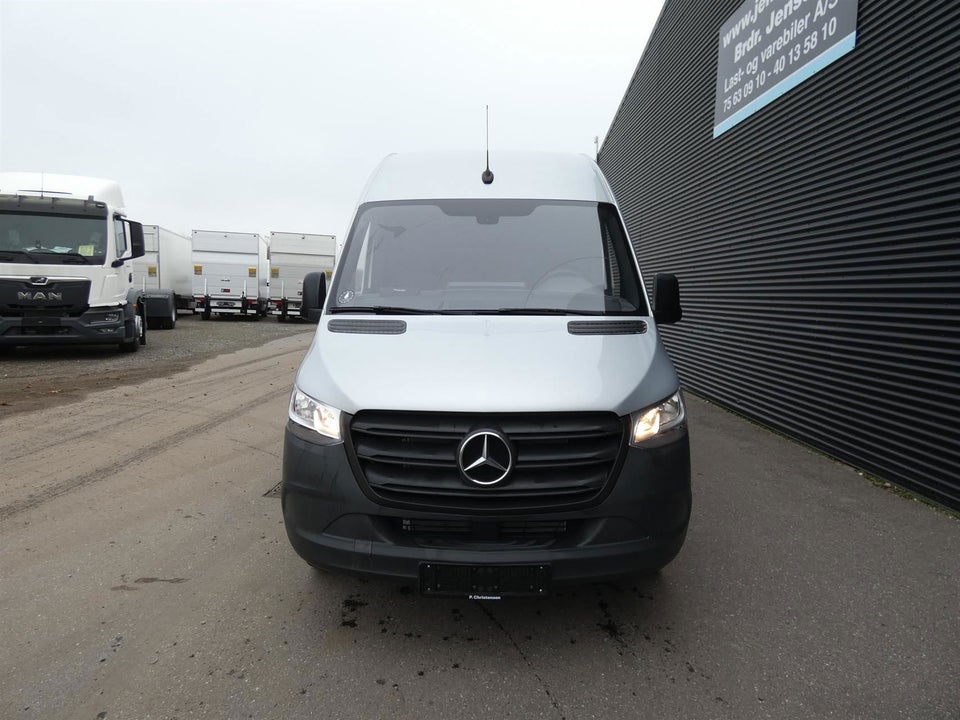 Mercedes Sprinter 317 2,0 CDi A3 Kassevogn aut. RWD