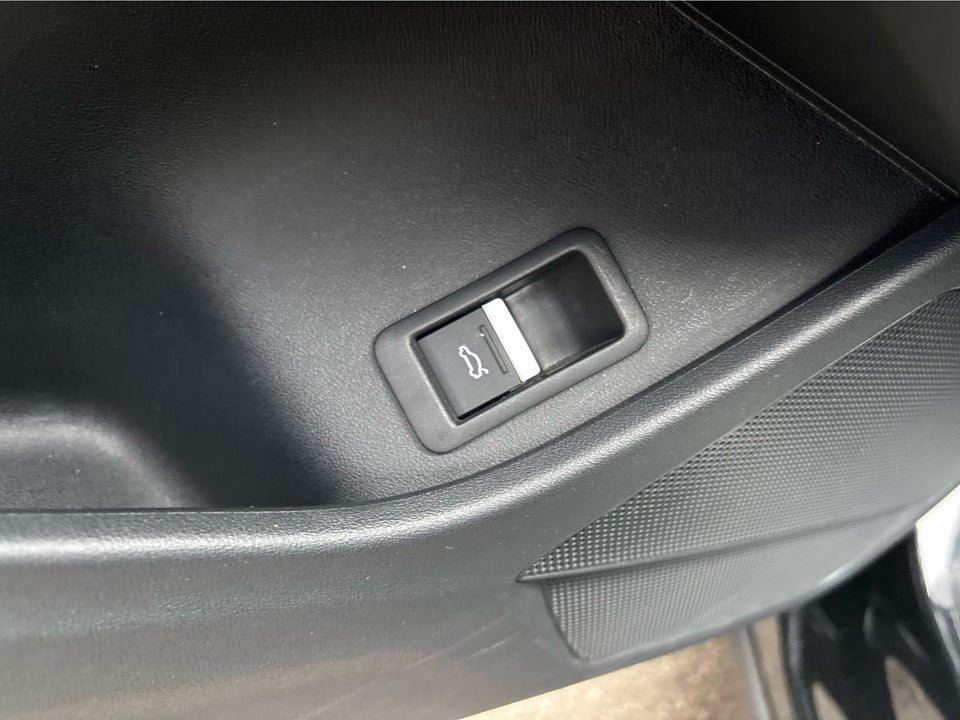 Audi Q4 e-tron 40 Attitude 5d