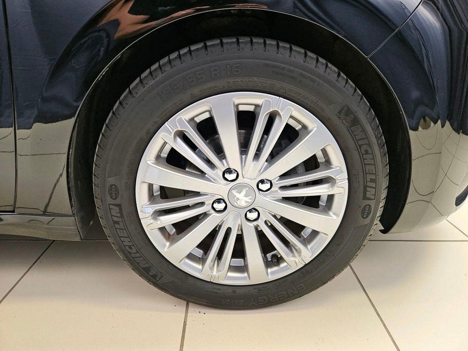Peugeot 208 1,5 BlueHDi 100 Prestige Sky 5d