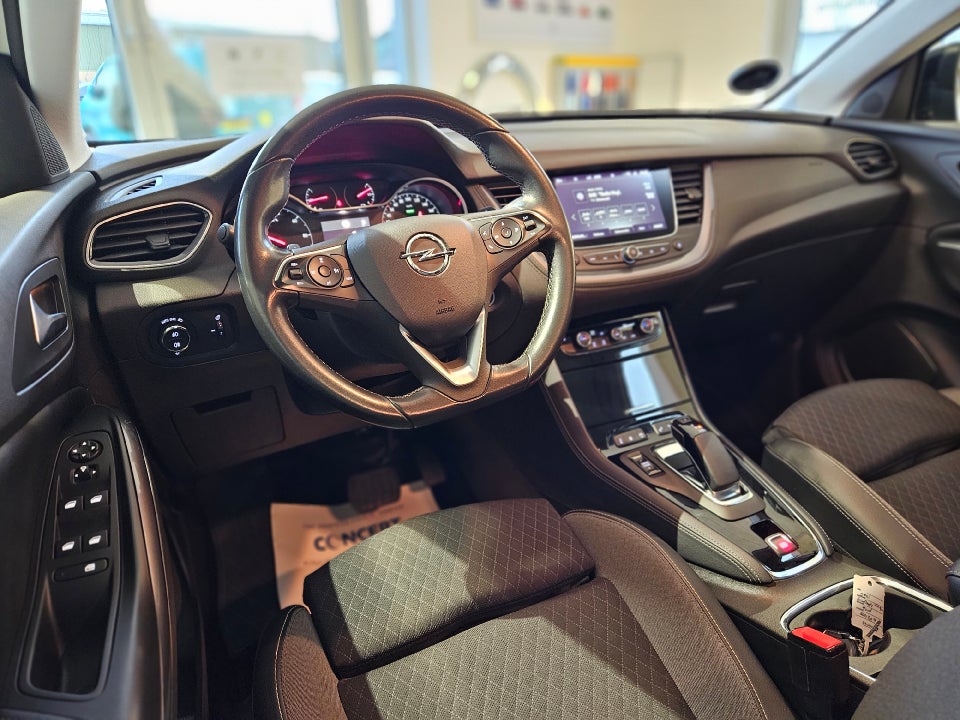Opel Grandland X 1,6 Hybrid Ultimate aut. 5d