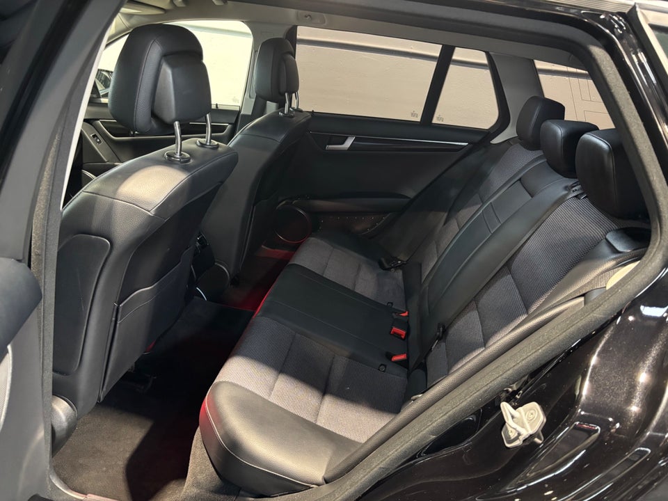 Mercedes C200 2,2 CDi stc. BE 5d