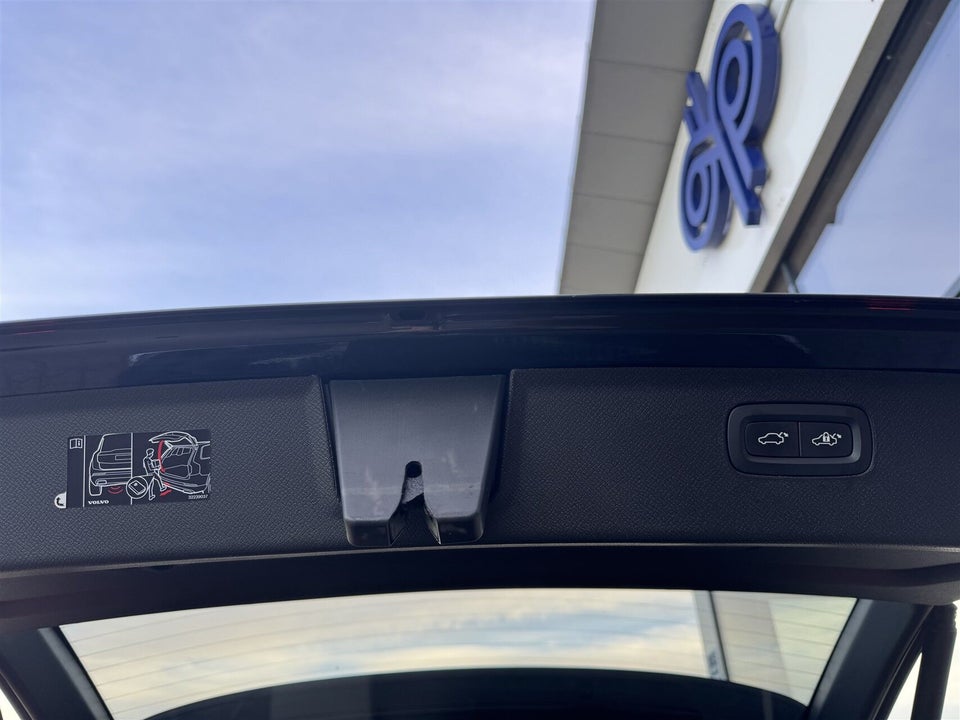 Volvo XC90 2,0 T8 ReCharge Ultimate Bright aut. AWD 7prs 5d