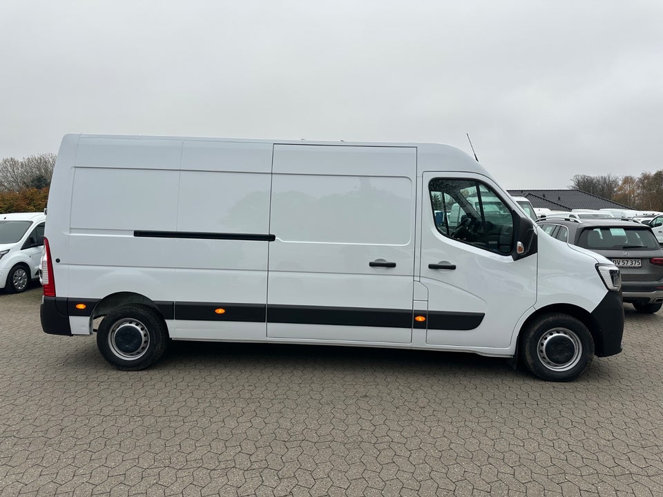 Renault Master IV T35 2,3 dCi 150 L3H2 Kassevogn