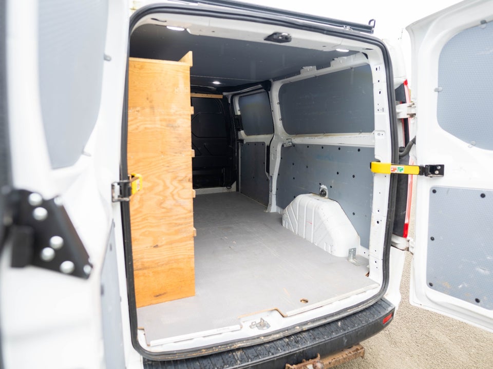 Ford Transit Custom 300 L2 2,0 TDCi 130 Ambiente