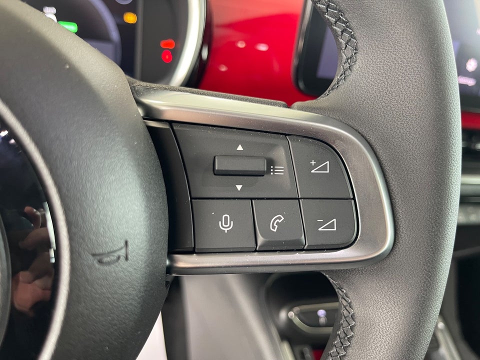 Fiat 600e 54 (RED) 5d