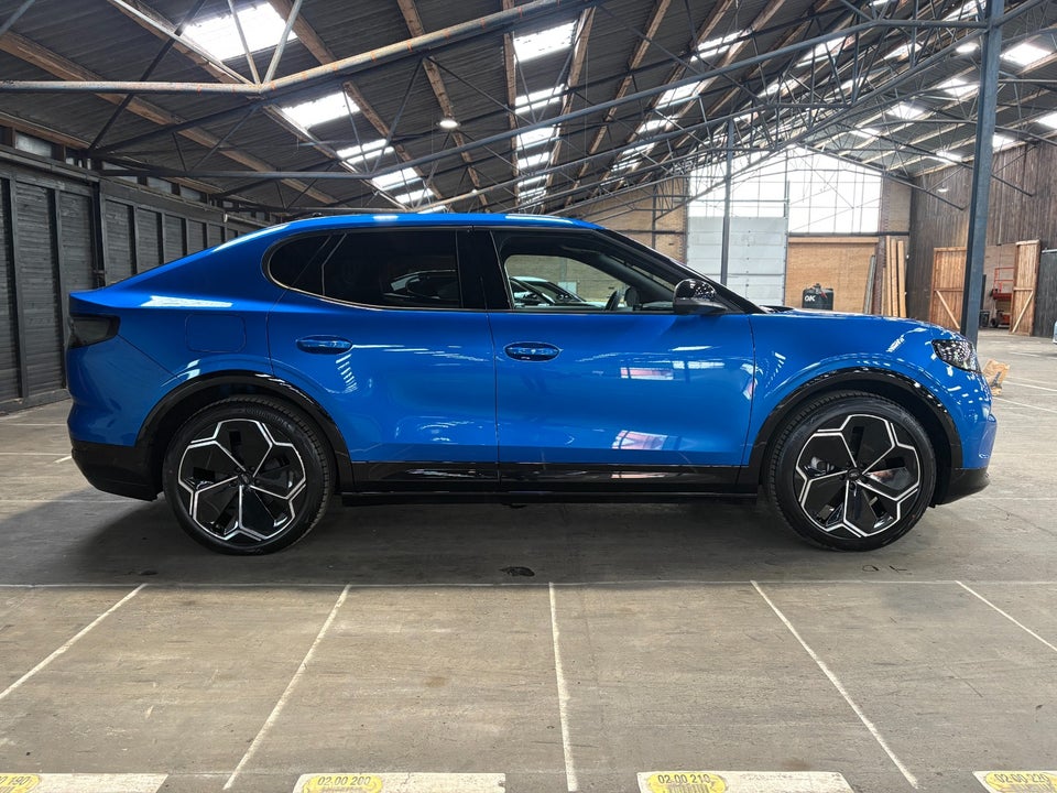Ford Capri 77 Premium Extended Range 5d