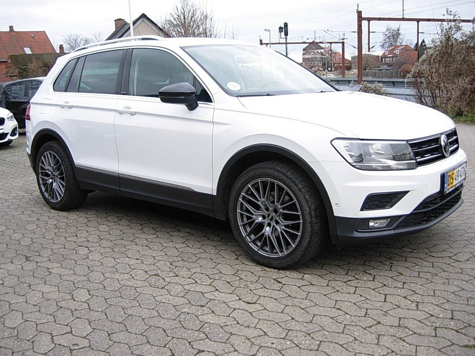 VW Tiguan 2,0 TDi 150 Highline DSG Van 5d