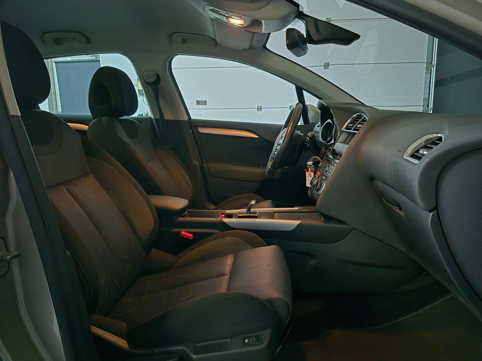 Citroën C4 1,6 e-HDi 112 Seduction E6G 5d