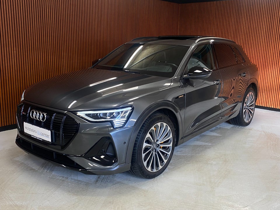 Audi e-tron 55 S-line quattro 5d