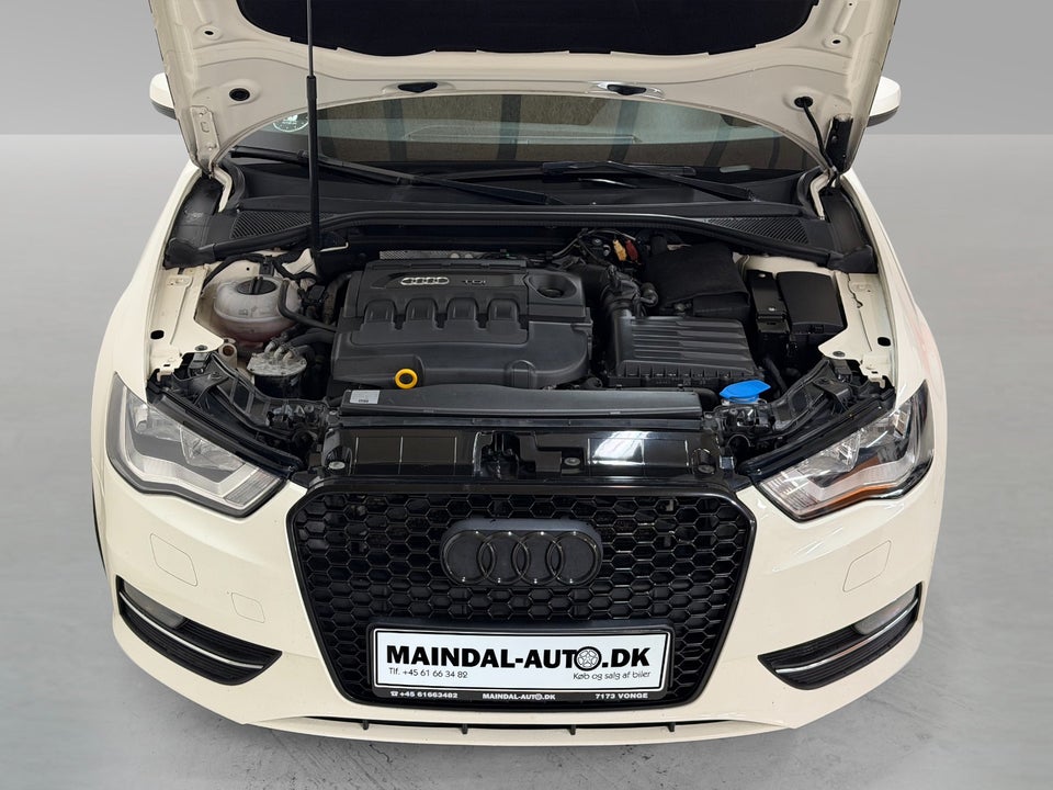 Audi A3 2,0 TDi 150 Attraction Sportback 5d